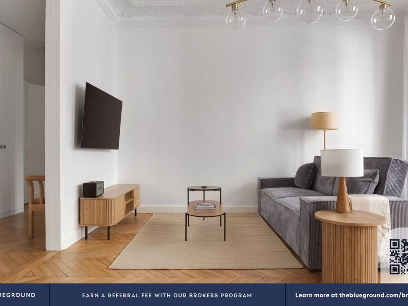 Maison à louer, 133m², PARIS 16E