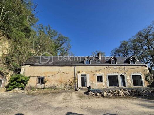 Ferme à vendre 199 000 € 4 pièces 3 chambres 104 m² Flée 72500