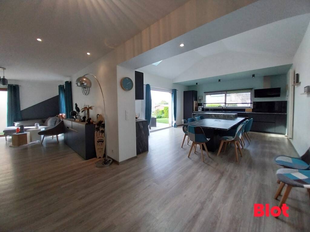Maison à vendre, 177m², SAINT COULOMB