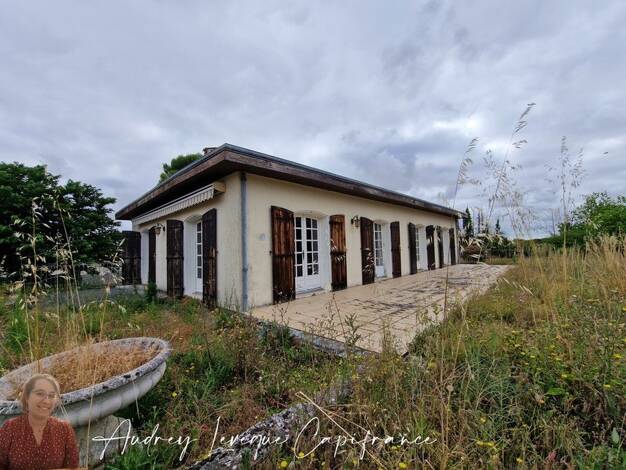 Maison à vendre 214 000 € 5 pièces 3 chambres 129 m² 4 597 m² de terrain Est Surgères 17700