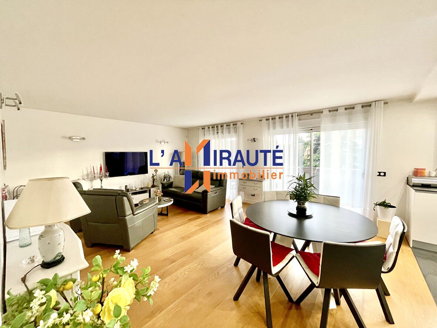 Appartement à vendre 419 000 € 3 pièces 1<br/>chambre 69 m²<br/>superficie 1/5<br/>étage Centre Ville Houilles 78800