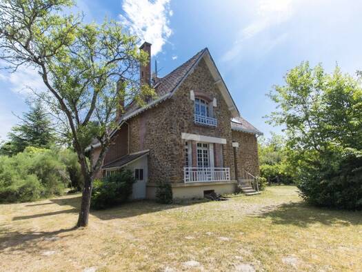 Maison à vendre 931 500 € 6 pièces 3 chambres 140 m² 2 796 m² de terrain Barbizon 77630