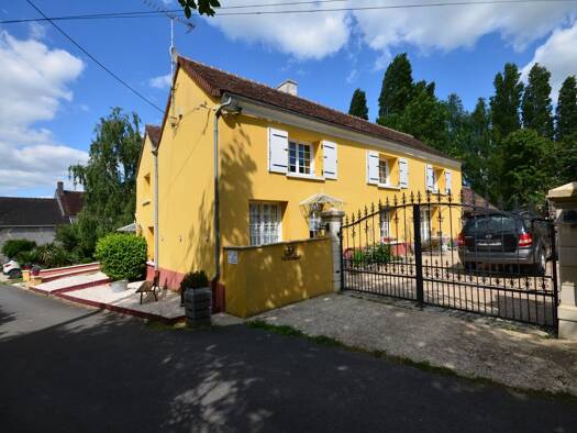 Maison à vendre 390 000 € 7 pièces 4 chambres 226 m² 1 500 m² de terrain Bellot 77510