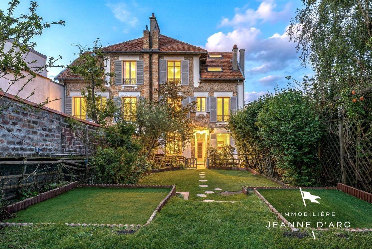 Maison à vendre, 238m², VERSAILLES