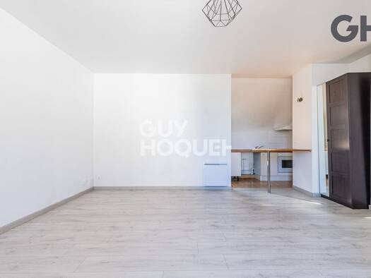 Appartement à vendre 99 500 € 1 pièce 34 m² 1er étage Chartrettes 77590