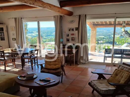 Maison en viager Bouquet 133 600 € 4 pièces 2 chambres 110 m² 620 m² de terrain Lurs 04700