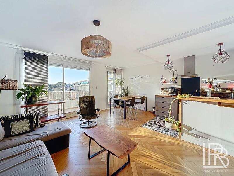 Maison à louer, 81m², MARSEILLE 8E