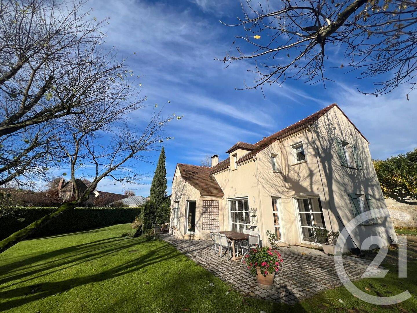 Maison à vendre, 232m², NESLES LA VALLEE