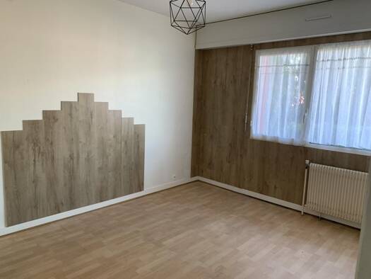 Appartement à louer - logement étudiant 740 € 1 pièce 40 m² Centre-Bellevue Chambéry 73000