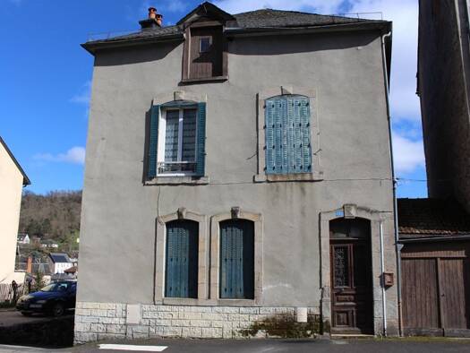 Maison à vendre 41 000 € 6 pièces 2 chambres 96,16 m² 90 m² de terrain Bort-les-Orgues 19110