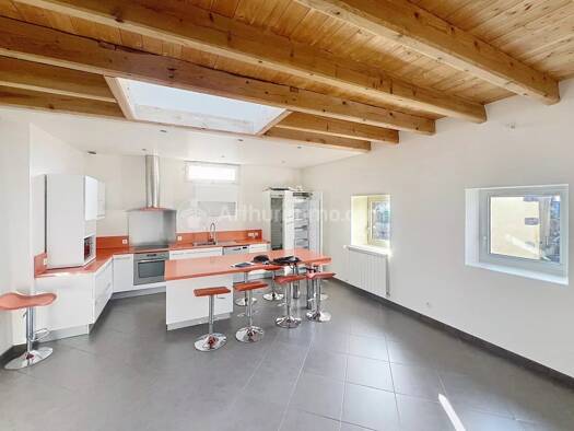 Appartement à louer 900 € 4 pièces 4 chambres 106,7 m² Étage 2/2 Centre Ville Cébazat 63118