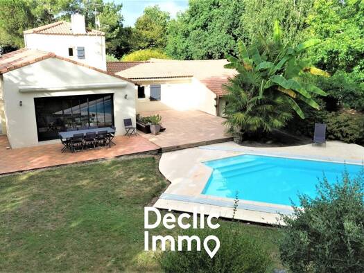 Maison à vendre 474 975 € 7 pièces 5 chambres 169 m² 3 900 m² de terrain Moutiers les Mauxfaits 85540