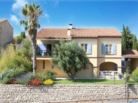Maison à vendre 589 000 € 8 pièces 6 chambres 200 m² 447 m² de terrain Leucate-Plage Leucate 11370