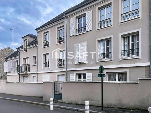Appartement à vendre 161 000 € 3 pièces 2 chambres 63 m² RDC/3 Centre Ville Étampes 91150