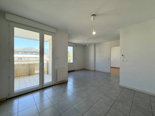 Appartement à vendre 134 000 € 2 pièces 1 chambre 43,4 m² Étage 3/4 Aristide-Briand Fontaine 38600