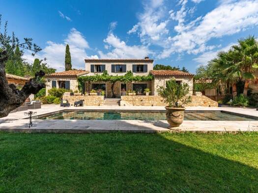 Maison de ville à vendre 1 995 000 € 1 pièce 5 chambres 257 m² 1 111 m² de terrain Paradou 13520