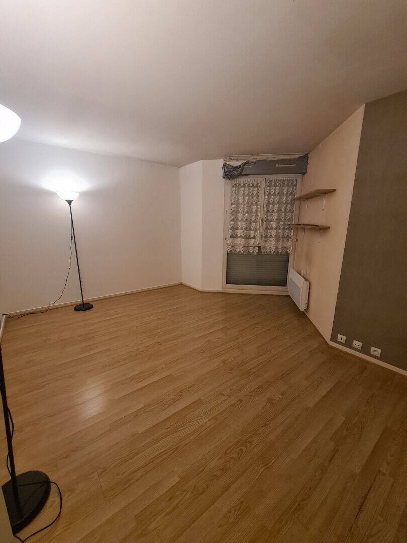 Maison à louer, 18m², LE KREMLIN BICETRE