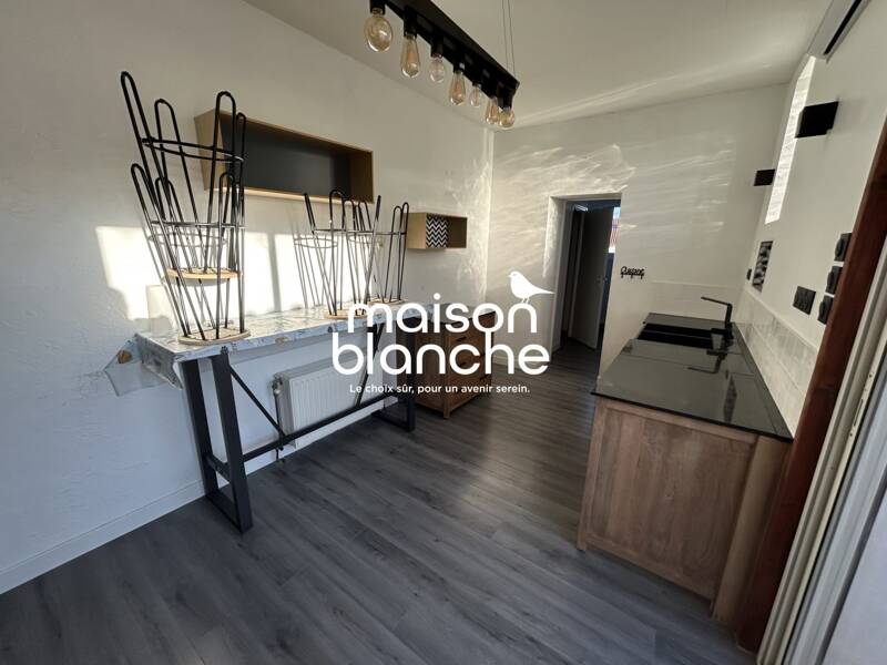 Maison à louer, 201m², SURGERES