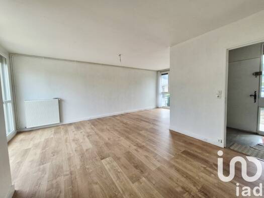 Maison de plain-pied à vendre 264 500 € 5 pièces 3 chambres 83 m² 419 m² de terrain Bruyères-sur-Oise 95820