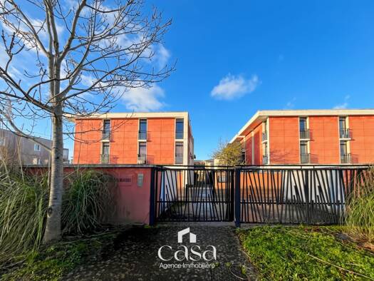 Appartement à louer 990 € 3 pièces 2 chambres 65,7 m² Étage 2/2 Le Chemin Vert Caen 14000