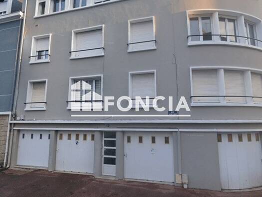 Parking à louer 97 € 10 m² Keroman-Merville Lorient 56100