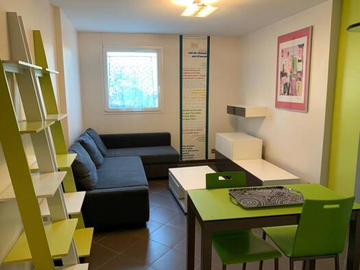 Appartement à louer 560 € 2 pièces 1 chambre 31,7 m² 2ème étage La Corniche Sète 34200