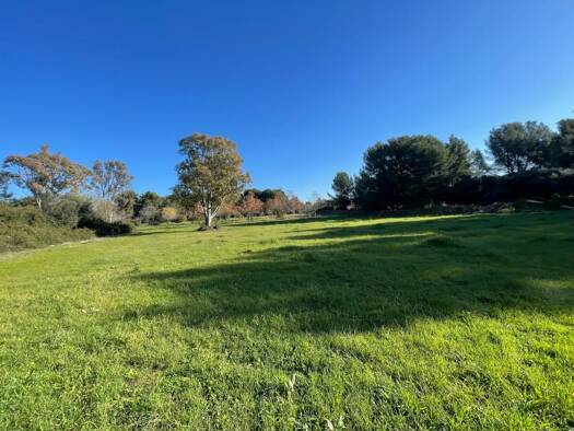 Terrain constructible à vendre 595 000 € 2 008 m² de terrain La Cadière-d'Azur 83740