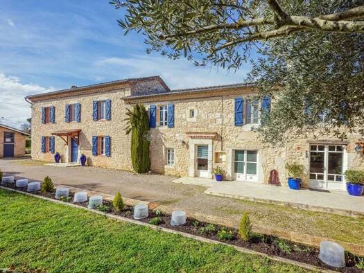 Maison à vendre 896 000 € 15 pièces 7 chambres 293,5 m² Périphérique Est Gaillac 81600