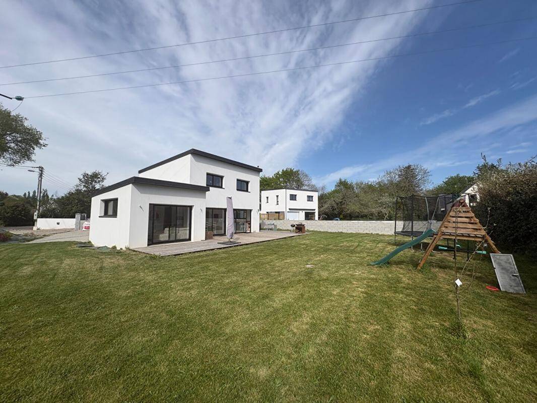 Maison à vendre, 119m², RIEC SUR BELON