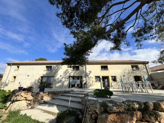 Villa à vendre 967 000 € 7 pièces 6 chambres 340 m² 1 400 m² de terrain Puisserguier 34620