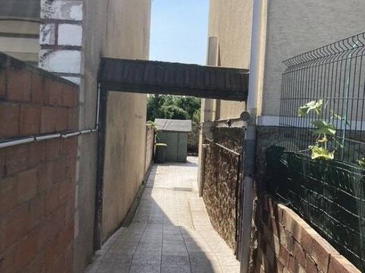 Maison à louer - Neuf 1 200 € 3 pièces 2 chambres 48,5 m² 80 m² de terrain Le Fosse Bazin Thiais 94320