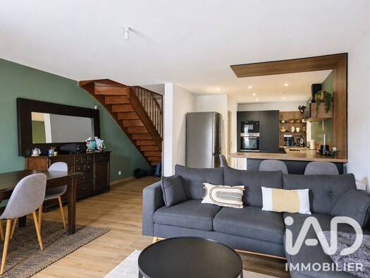 Appartement à vendre 168 000 € 4 pièces 3 chambres 86 m² Étage 1/1 Vals-près-le-Puy 43750