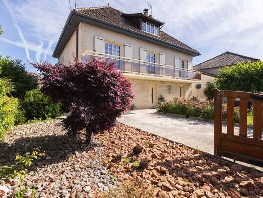 Maison à vendre 262 400 € 6 pièces 4 chambres 165 m² 522 m² de terrain Sud Malemort 19360
