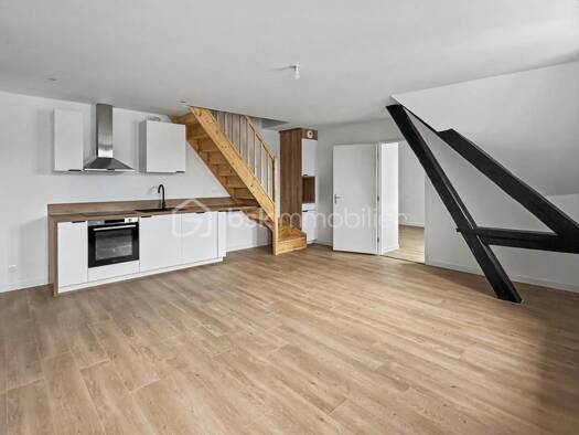 Duplex à vendre 299 900 € 4 pièces 3 chambres 76 m² Étage 3/3 Centre Ville Amiens 80000