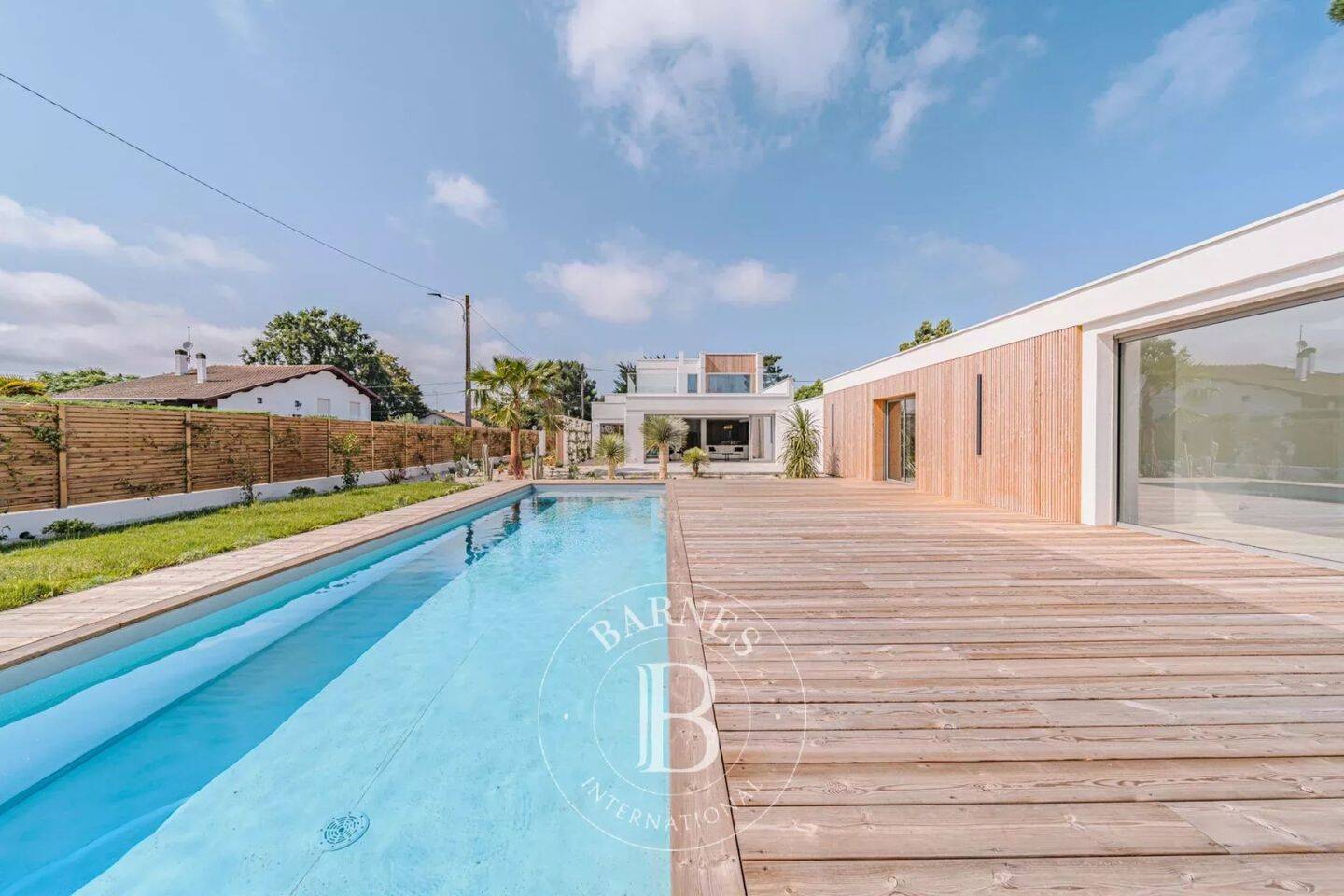 Maison à vendre, 205m², GUJAN MESTRAS