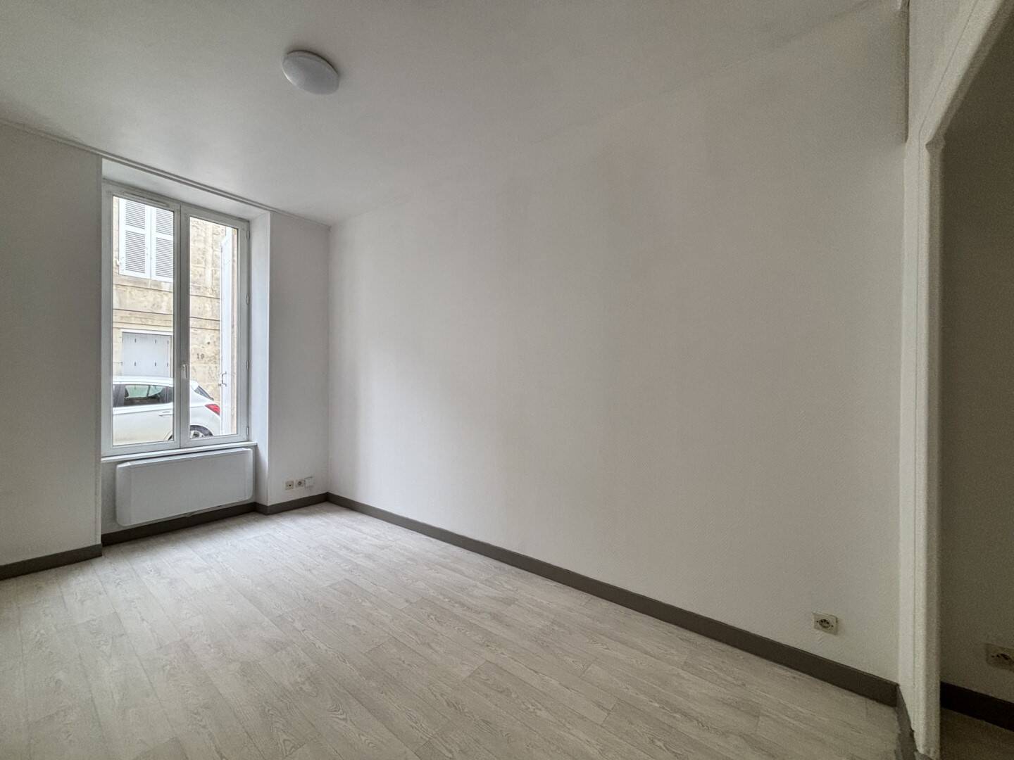 Maison à louer, 27m², ROCHEFORT