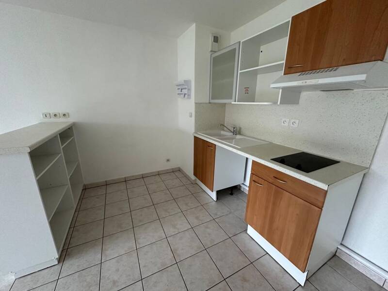 Maison à louer, 60m², TONNAY CHARENTE