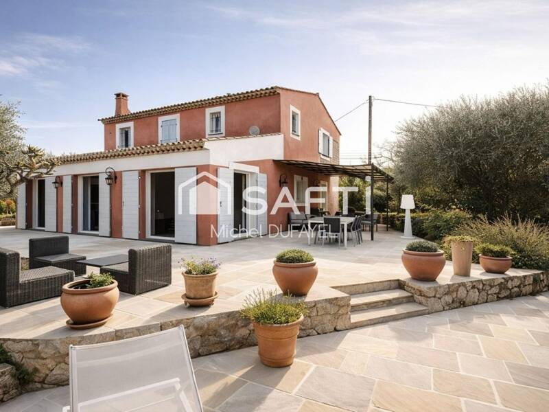 Maison à vendre, 205m², BAGNOLS EN FORET