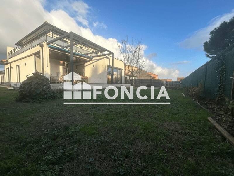 Maison à louer, 170m², ILLE SUR TET