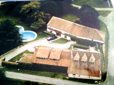 Maison à vendre 398 800 € 8 pièces 6 chambres 265 m² 14 800 m² de terrain Villeneuve sur Yonne 89500