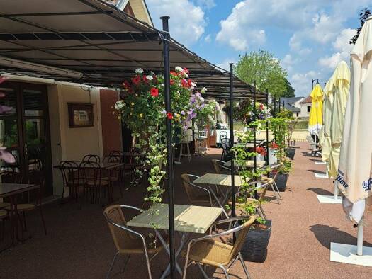 Restaurant à vendre Fonds de commerce 55 000 € 160 m² d'espace de restauration Moureuille 63700