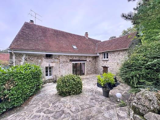 Maison à vendre 230 000 € 5 pièces 2 chambres 185,6 m² 1 561 m² de terrain Montmirail 51210