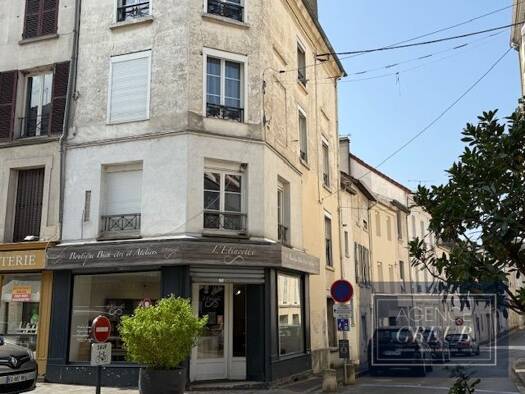 Immeuble à vendre 315 000 € 222 m² Est Sud Ouest La Ferté-sous-Jouarre 77260