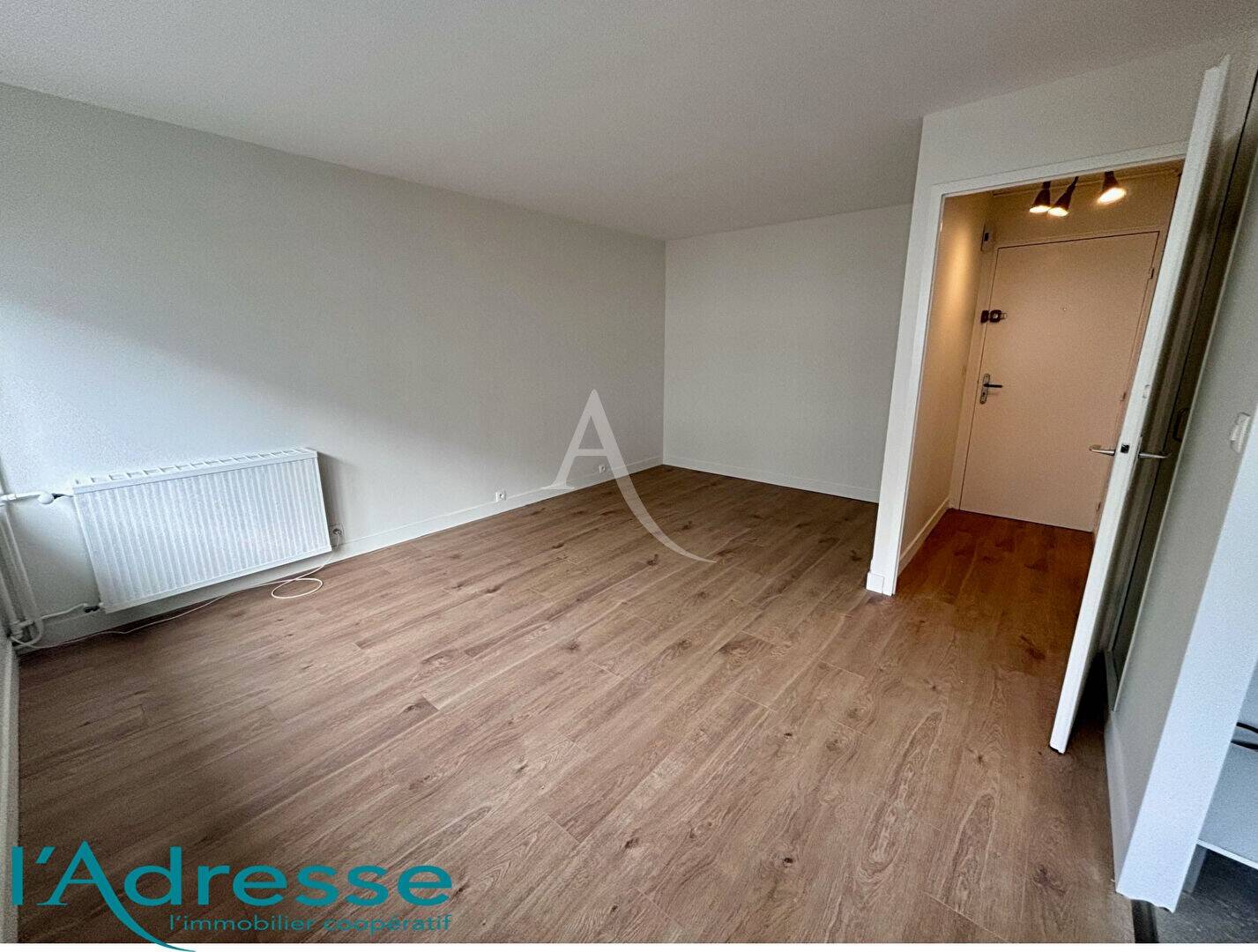 Maison à louer, 31m², EVRY