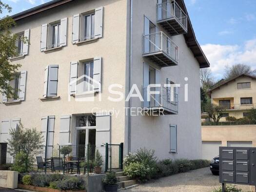 Appartement à vendre 149 000 € 2 pièces 1 chambre 66 m² Étage 3/3 Charavines 38850