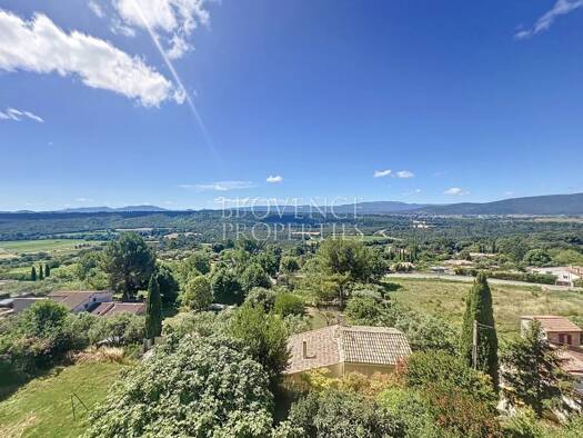 Maison à vendre 220 000 € 4 pièces 2 chambres 76,2 m² Seillons-Source-d'Argens 83470