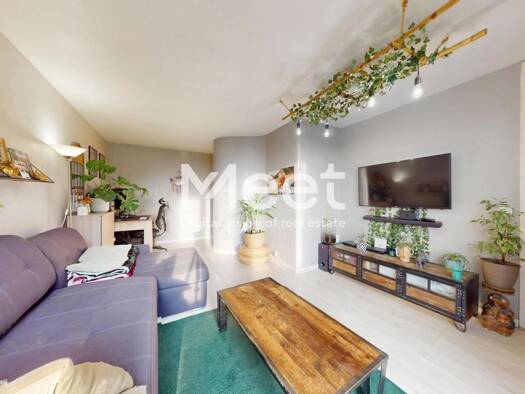 Appartement à vendre 142 000 € 2 pièces 1 chambre 54 m² Étage 6/7 Nouvelle Amsterdam-Les Mares Élancourt 78990