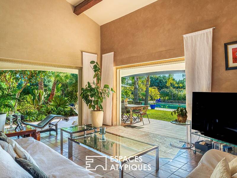 Maison à vendre, 330m², LA LONDE LES MAURES