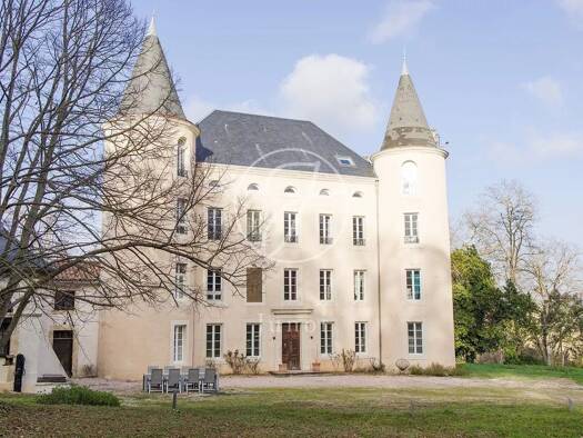 Château à vendre 1 480 000 € 17 pièces 12 chambres 800 m² 26 000 m² de terrain Villefranche-de-Lauragais 31290