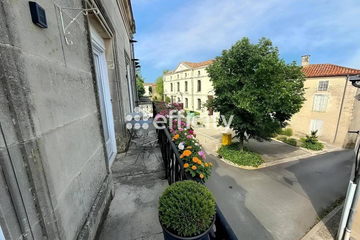 Maison à vendre, 162m², VILLEFAGNAN